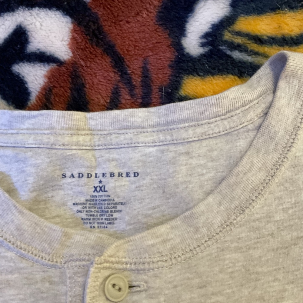 Saddlebred Long Sleeve Tee - Light Gray